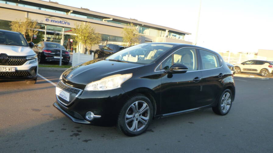 Avis-mandataire-auto-Emotors-Peugeot-208-1-2-vti-82ch-bvm5-allure.