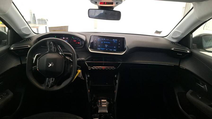 Mandataire Automobile occasion, recherche de Peugeot 208-puretech-100-s-s-eat8-style-plus-clim-auto-plus-visio-park-1 - E-Motors