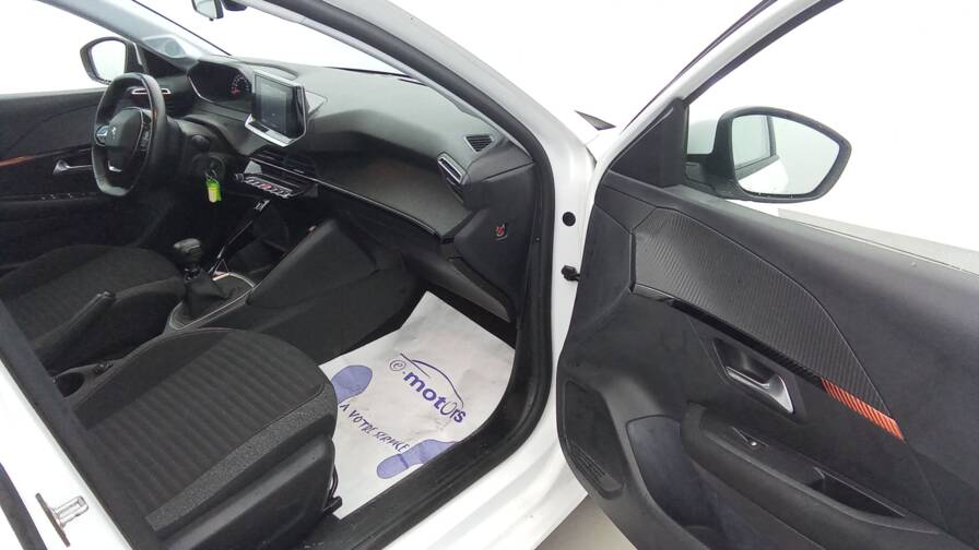 Mandataire Automobile occasion, recherche de Peugeot 208-puretech-100-active-plus-gps-plus-pdc-ar - E-Motors