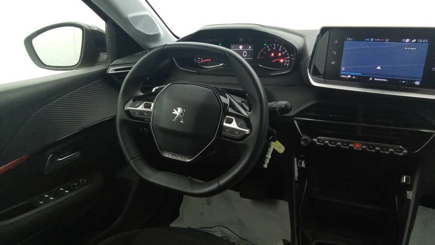 Mandataire Automobile occasion, recherche de Peugeot 208-puretech-100-eat8-active-pack-plus-gps - E-Motors