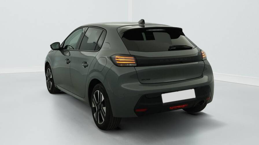 Mandataire Automobile occasion, recherche de Peugeot 208-puretech-100-s-s-bvm6-allure - E-Motors