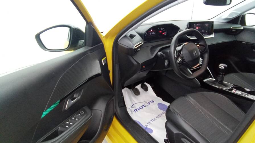 Mandataire Automobile occasion, recherche de Peugeot 208-puretech-100-ss-bvm6-allure - E-Motors