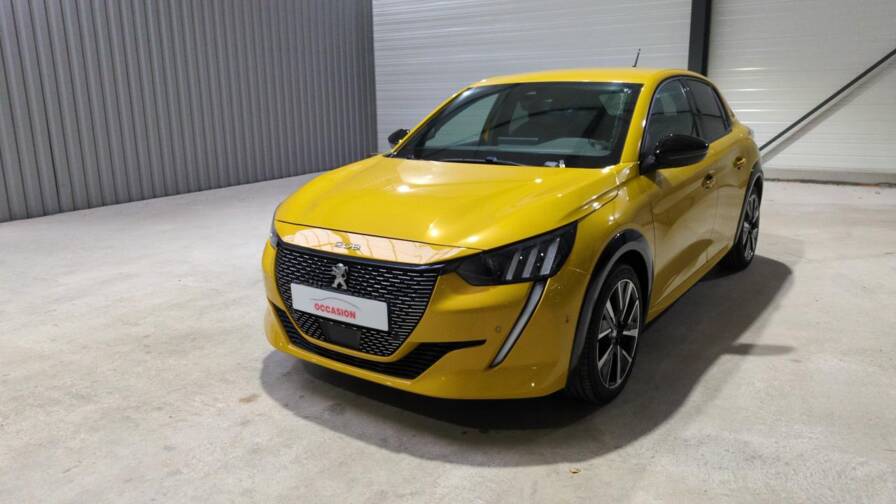 Mandataire Automobile occasion, recherche de Peugeot 208-puretech-100-s-s-bvm6-gt - E-Motors