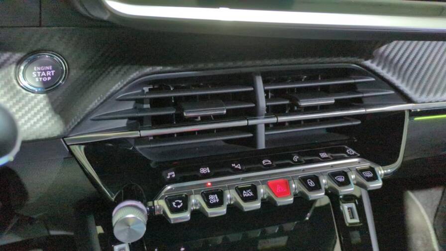 Mandataire Automobile occasion, recherche de Peugeot 208-puretech-100-s-s-bvm6-gt - E-Motors