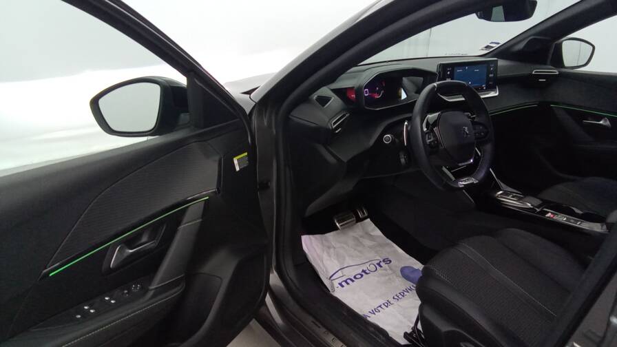 Mandataire Automobile occasion, recherche de Peugeot 208-puretech-100-s-s-eat8-gt - E-Motors