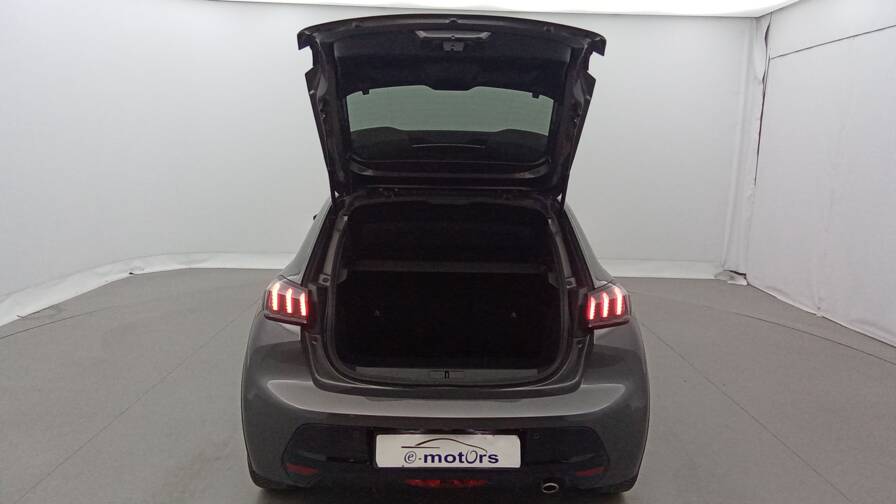 Mandataire Automobile occasion, recherche de Peugeot 208-puretech-100-s-s-eat8-gt - E-Motors