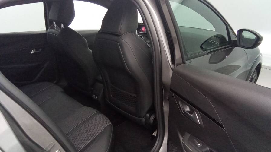 Mandataire Automobile occasion, recherche de Peugeot 208-puretech-100-s-s-eat8-gt - E-Motors