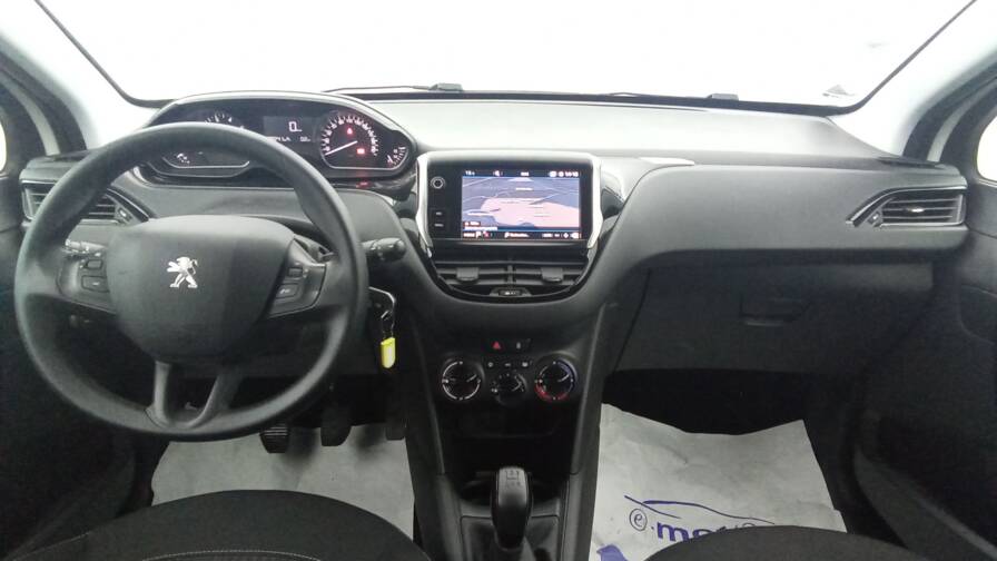 Mandataire Automobile occasion, recherche de Peugeot 208-puretech-82-bvm5-active - E-Motors