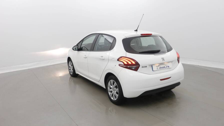 Mandataire Automobile occasion, recherche de Peugeot 208-puretech-82-bvm5-active - E-Motors
