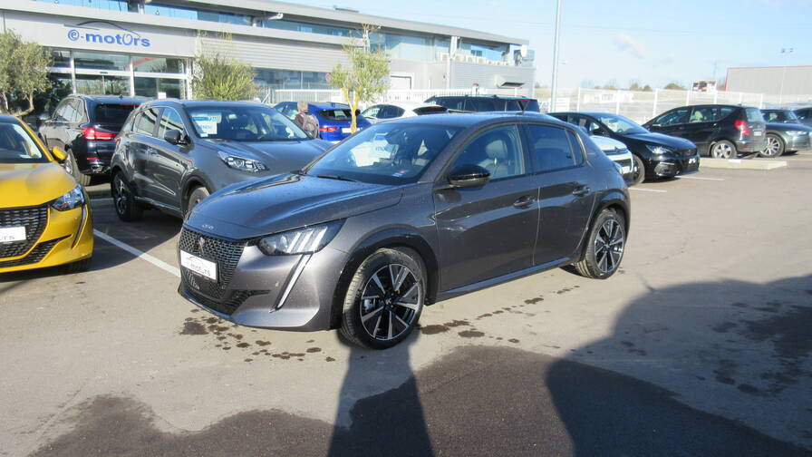 Avis-mandataire-auto-Emotors-Peugeot-208-Allure-pack-puretech-100.