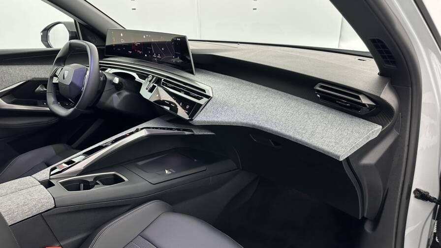 Mandataire Automobile occasion, recherche de Peugeot 3008-1-2-hybrid-136ch-allure-e-dcs6 - E-Motors