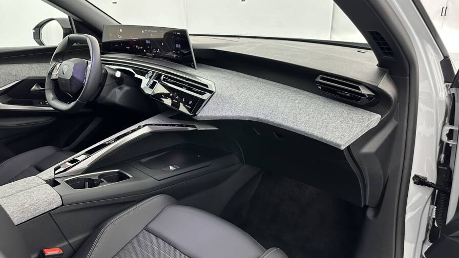 Mandataire Automobile occasion, recherche de Peugeot 3008-1-2-hybrid-136ch-allure-e-dcs6 - E-Motors