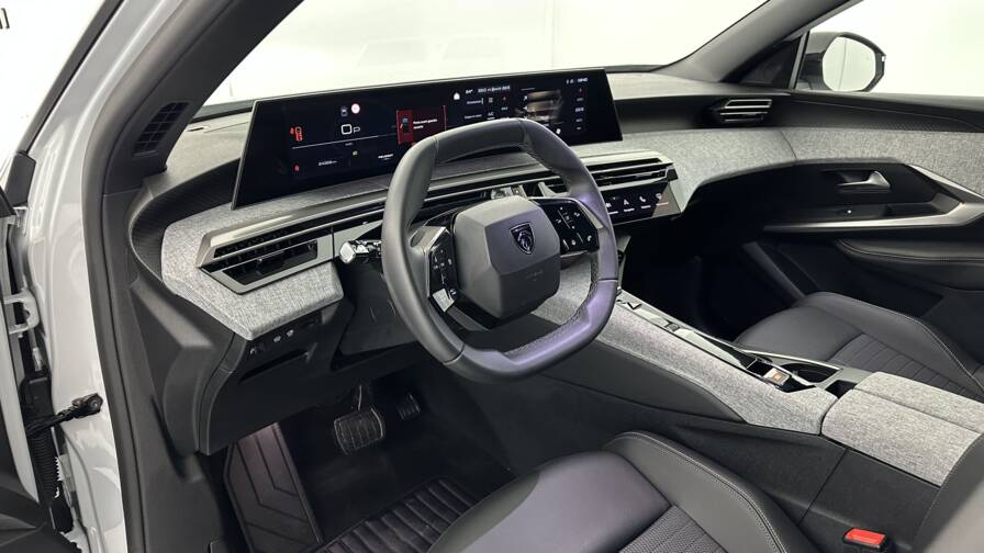 Mandataire Automobile occasion, recherche de Peugeot 3008-1-2-hybrid-136ch-allure-e-dcs6 - E-Motors