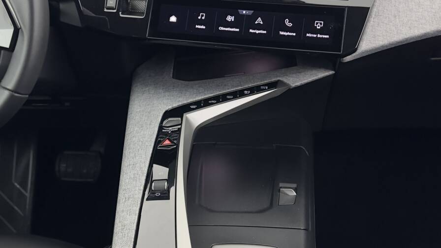 Mandataire Automobile occasion, recherche de Peugeot 3008-1-2-hybrid-136ch-allure-e-dcs6 - E-Motors