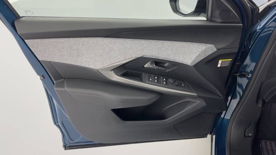 Mandataire Automobile occasion, recherche de Peugeot 3008-1-2-hybrid-136ch-allure-e-dcs6 - E-Motors