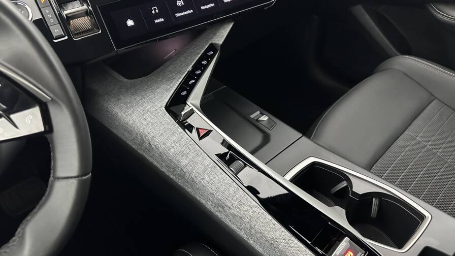 Mandataire Automobile occasion, recherche de Peugeot 3008-1-2-hybrid-136ch-allure-e-dcs6 - E-Motors