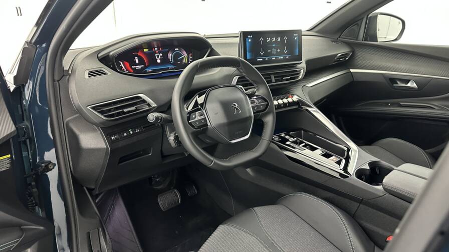 Mandataire Automobile occasion, recherche de Peugeot 3008-1-2-hybrid-136ch-allure-pack-e-dcs6 - E-Motors