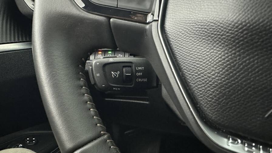 Mandataire Automobile occasion, recherche de Peugeot 3008-1-2-hybrid-136ch-allure-pack-e-dcs6 - E-Motors