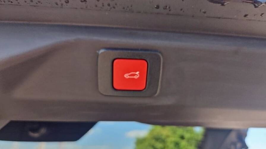 Mandataire Automobile neuf, recherche de Peugeot 3008-1-2-hybrid-145-gt-e-dcs6 - E-Motors