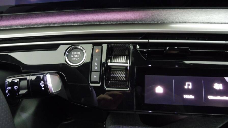 Mandataire Automobile neuf, recherche de Peugeot 3008-1-2-hybrid-145ch-gt-e-dcs6 - E-Motors