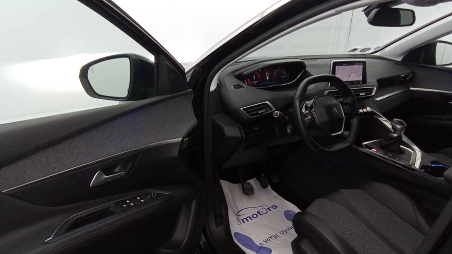 Mandataire Automobile occasion, recherche de Peugeot 3008-1-2-puretech-130-allure-gps-camera - E-Motors
