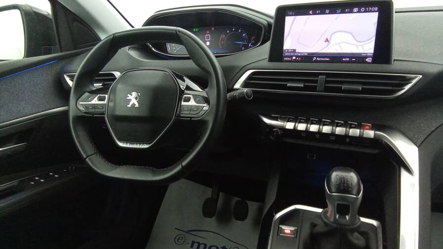 Mandataire Automobile occasion, recherche de Peugeot 3008-1-2-puretech-130-allure-gps-camera - E-Motors