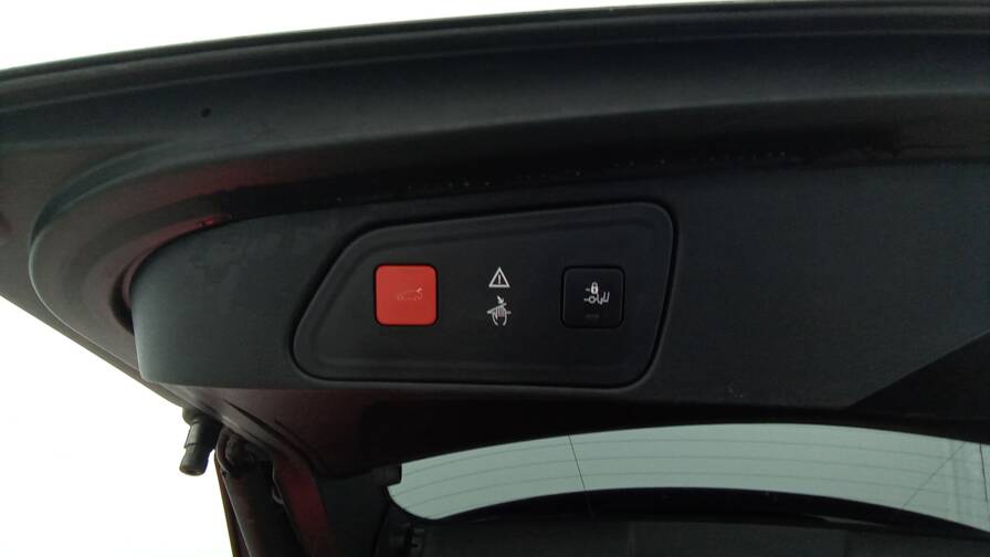 Mandataire Automobile occasion, recherche de Peugeot 3008-1-2-puretech-130-allure-gps-camera - E-Motors