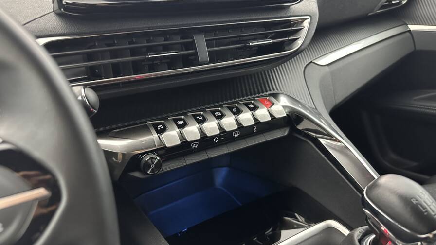 Mandataire Automobile occasion, recherche de Peugeot 3008-1-2-puretech-130ch-allure-pack - E-Motors