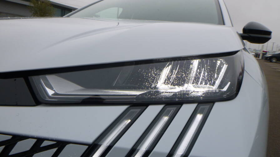 Mandataire Automobile neuf, recherche de Peugeot 3008-hybrid-145-e-dcs6-allure-plus-pack-panoramic-navigation - E-Motors