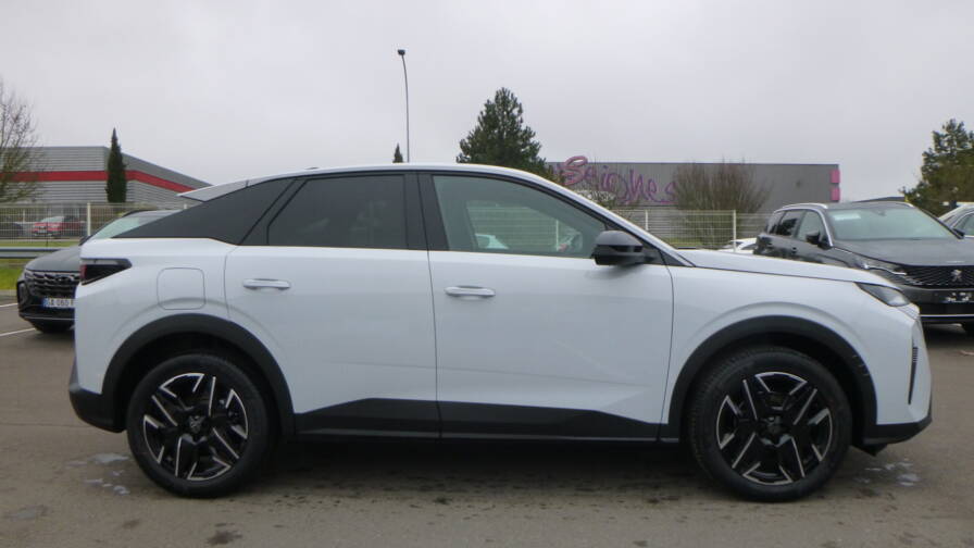 Mandataire Automobile neuf, recherche de Peugeot 3008-hybrid-136-e-dcs6-gt-pack-hifi-pack-360-pack-toit-ouvrant - E-Motors
