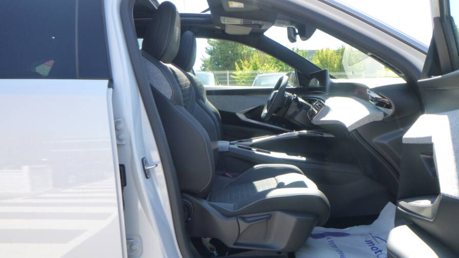 Mandataire Automobile neuf, recherche de Peugeot 3008-hybrid-145-e-dcs6-gt-plus-toit-ouvrant-plus-pack-360 - E-Motors