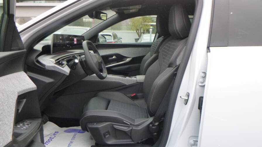 Mandataire Automobile neuf, recherche de Peugeot 3008-hybrid-145-e-dcs6-allure-plus-pack-panoramic-navigation - E-Motors