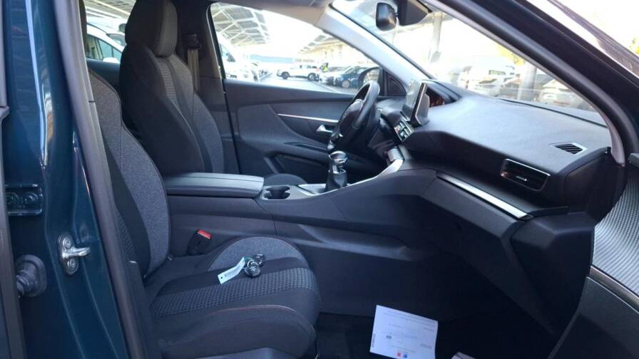 Mandataire Automobile occasion, recherche de Peugeot 3008-bluehdi-130-bvm6-active - E-Motors