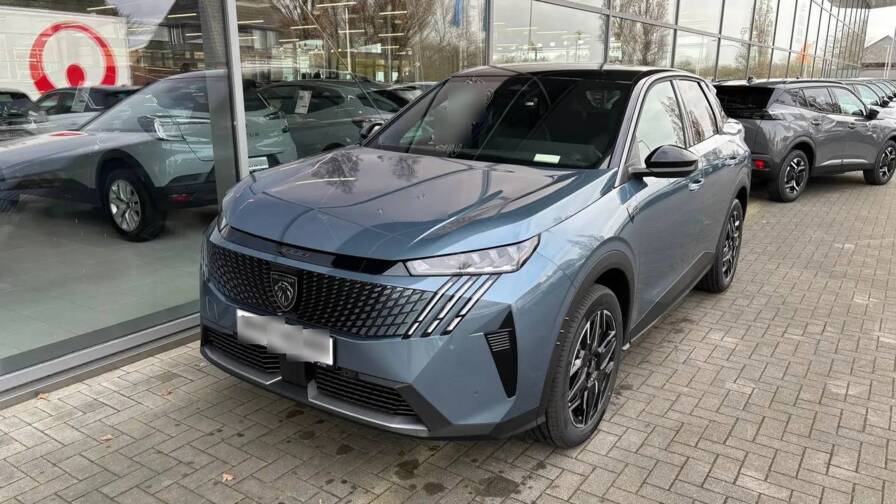 Mandataire Automobile neuf, recherche de Peugeot 3008-hybrid-145-e-dcs6-gt-plus-toit-ouvrant-plus-pack-360 - E-Motors