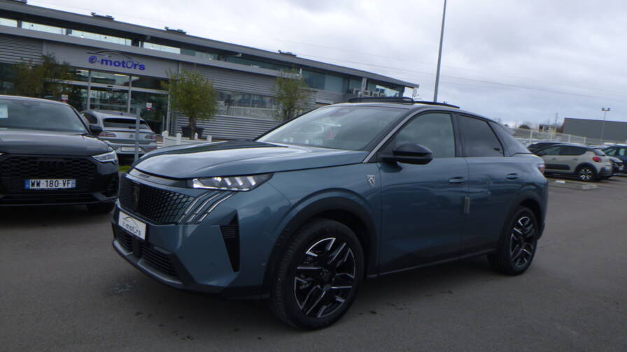 Avis-mandataire-auto-Emotors-Peugeot-3008-Hybrid-136-e-dcs6-gt-plus-toit-pano-plus-focal-plus-alcantara.