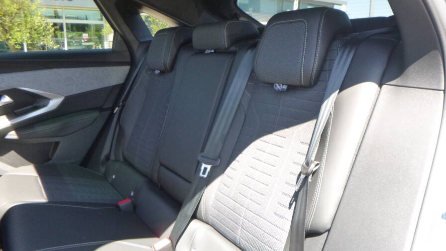 Mandataire Automobile neuf, recherche de Peugeot 3008-hybrid-145-e-dcs6-gt-plus-toit-ouvrant-plus-pack-360 - E-Motors