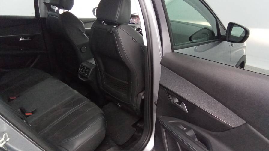 Mandataire Automobile occasion, recherche de Peugeot 3008-bluehdi-130ch-s-s-eat8-crossway - E-Motors