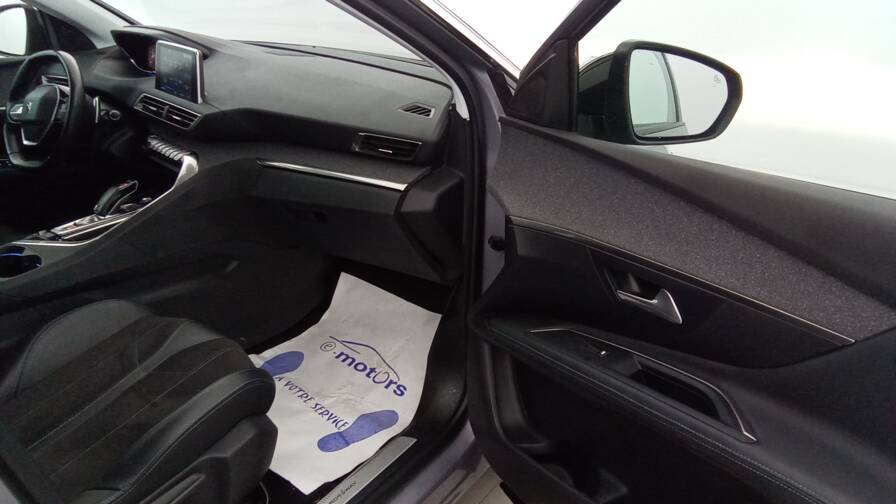 Mandataire Automobile occasion, recherche de Peugeot 3008-bluehdi-130ch-s-s-eat8-crossway - E-Motors