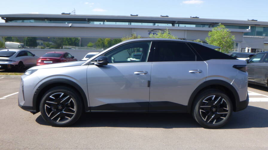 Mandataire Automobile neuf, recherche de Peugeot 3008-hybrid-145-e-dcs6-allure-plus-pack-panoramic-navigation - E-Motors