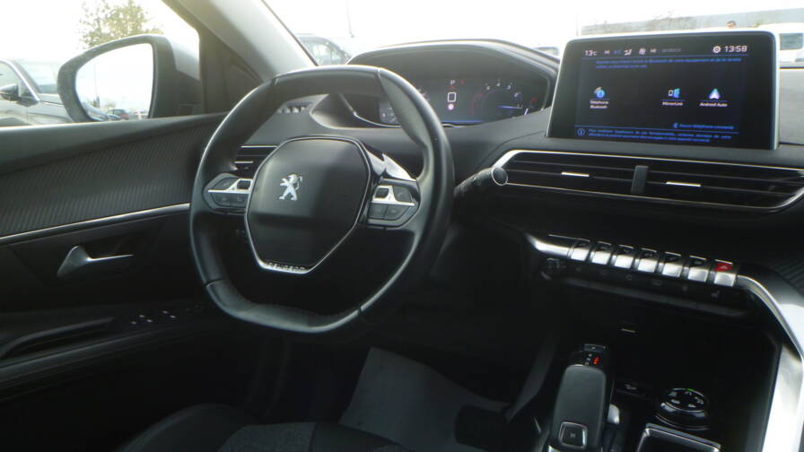 Mandataire Automobile occasion, recherche de Peugeot 3008-puretech-130ch-s-s-eat8-allure-plus-grip-control - E-Motors