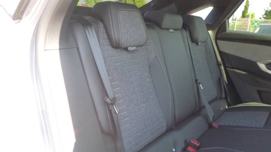 Mandataire Automobile neuf, recherche de Peugeot 3008-hybrid-145-e-dcs6-allure-plus-pack-panoramic-navigation - E-Motors
