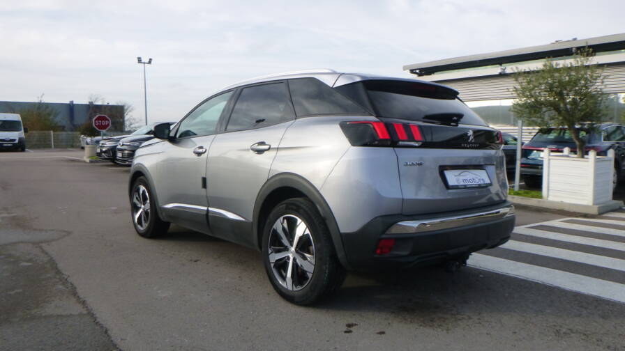 Mandataire Automobile occasion, recherche de Peugeot 3008-puretech-130ch-s-s-eat8-allure-plus-grip-control - E-Motors