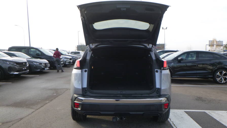 Mandataire Automobile occasion, recherche de Peugeot 3008-puretech-130ch-s-s-eat8-allure-plus-grip-control - E-Motors