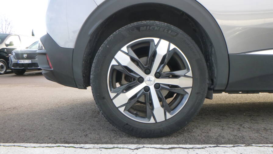 Mandataire Automobile occasion, recherche de Peugeot 3008-puretech-130ch-s-s-eat8-allure-plus-grip-control - E-Motors