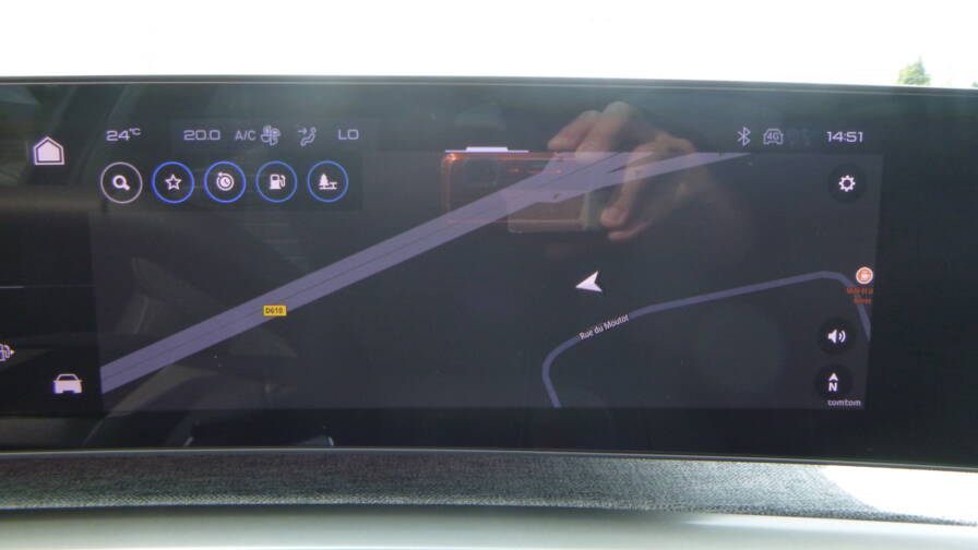 Mandataire Automobile neuf, recherche de Peugeot 3008-hybrid-145-e-dcs6-allure-plus-pack-panoramic-navigation - E-Motors