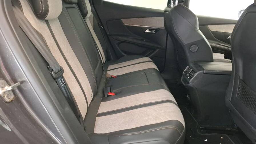 Mandataire Automobile occasion, recherche de Peugeot 3008-hybrid-225-e-eat8-gt-plus-hayon-mains-libres - E-Motors