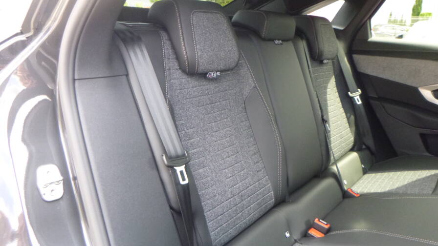 Mandataire Automobile neuf, recherche de Peugeot 3008-hybrid-145-e-dcs6-allure-plus-pack-panoramic-navigation - E-Motors