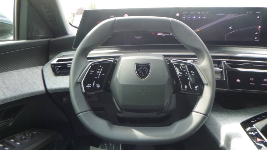 Mandataire Automobile neuf, recherche de Peugeot 3008-hybrid-145-e-dcs6-allure-plus-pack-panoramic-navigation - E-Motors