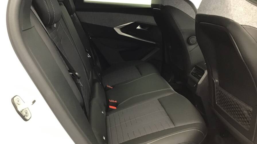 Mandataire Automobile occasion, recherche de Peugeot 3008-gt-hybrid-145-e-dcs6 - E-Motors