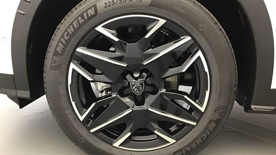 Mandataire Automobile occasion, recherche de Peugeot 3008-gt-hybrid-145-e-dcs6 - E-Motors